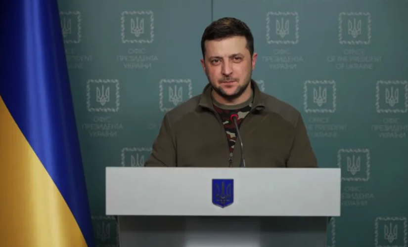 Kiev passou as últimas cinco semanas ensaiando o ataque por terra; na foto, o presidente da Ucrânia Volodymyr Zelensky