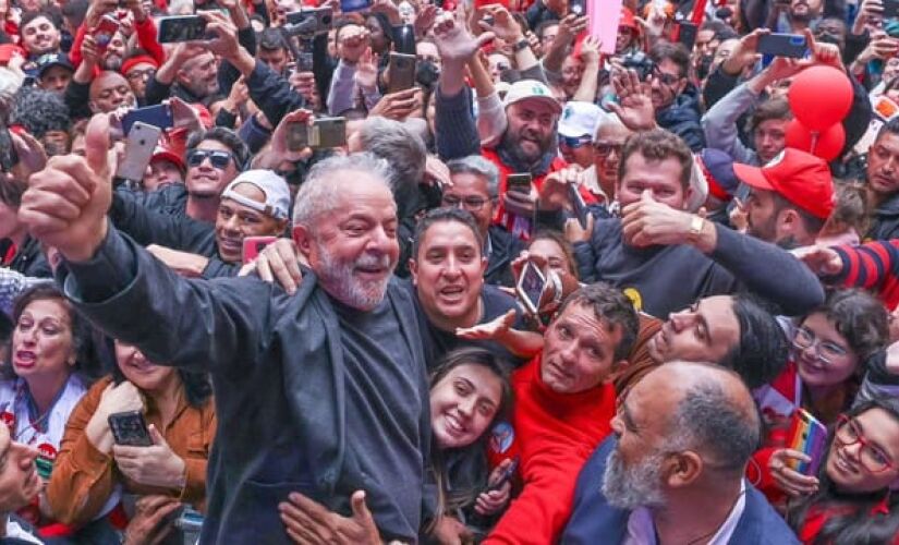 Lula durante ato político