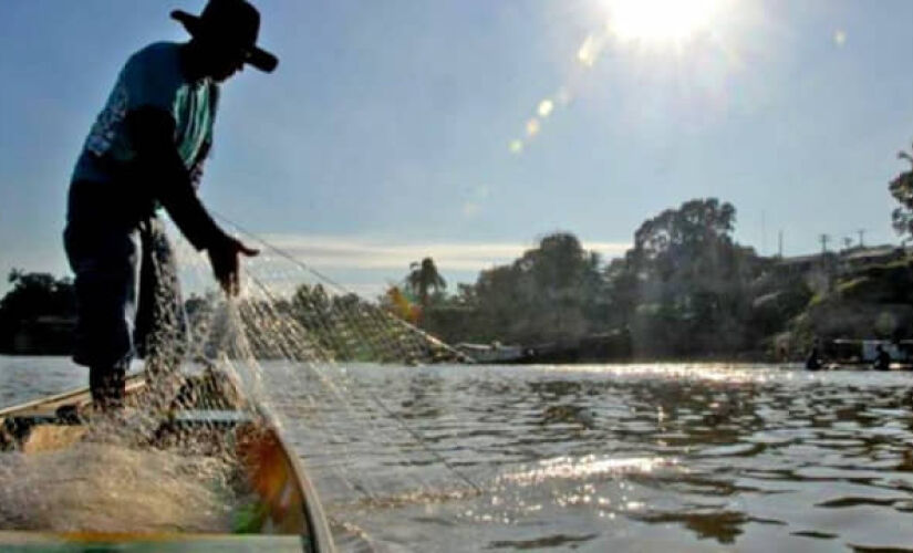 Pescadores artesanais da Baixada Santista, em Peruíbe