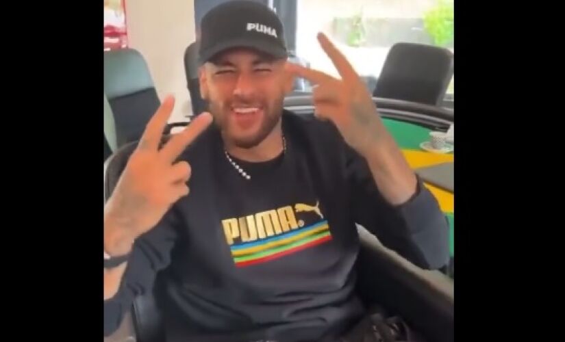 Neymar dançando em vídeo onde apoia Bolsonaro