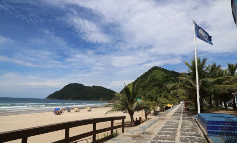 Praias são destino certo de turistas durante feriados