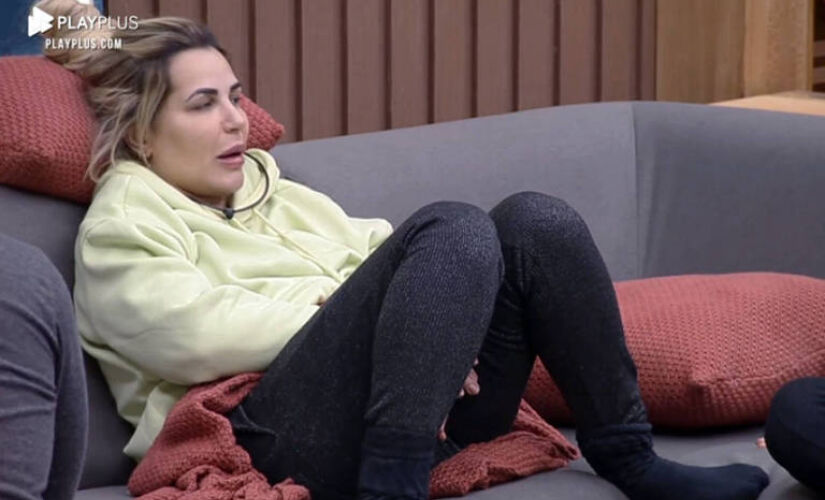 Deolane Bezerra disse que bissexualidade está na moda.