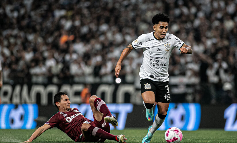 Corinthians perde para o Fluminense