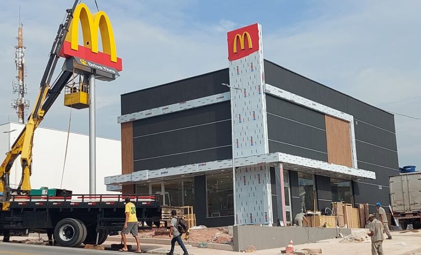 O novo McDonald's Pirajuçara fica na estrada Kizaemon Takeuti, no Pq. Joaquim