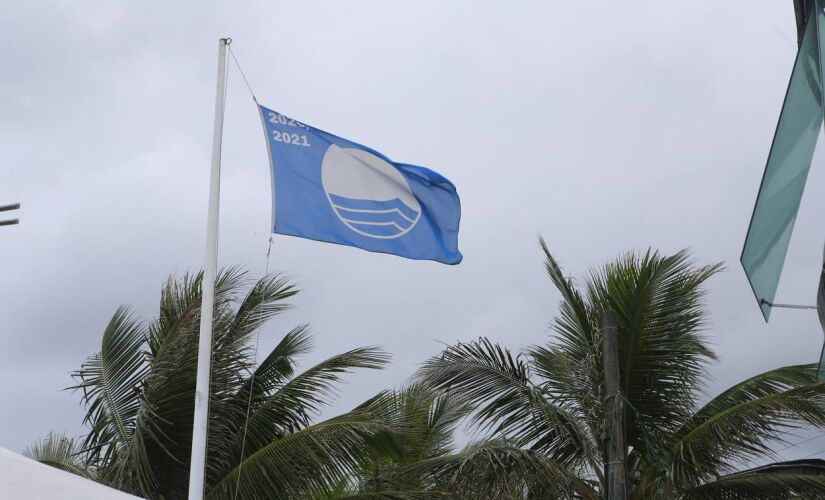 A Praia do Tombo, em Guarujá, tem o Selo Bandeira Azul