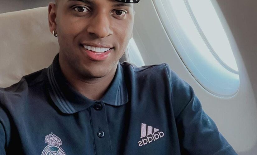 Alguns dos membros do Real Madrid ficaram para acompanhar o jogador, que foi liberado apenas às 00h50 da manhã do horário local