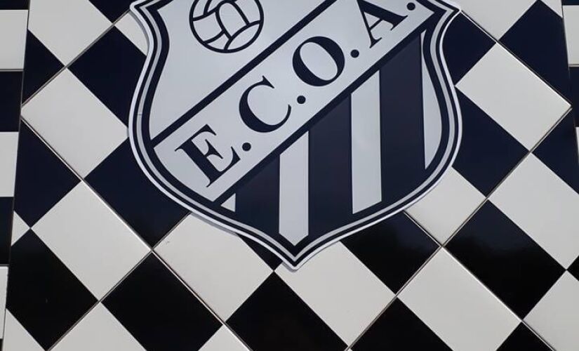 Distintivo do Esporte Clube Operário Araritaguaba 