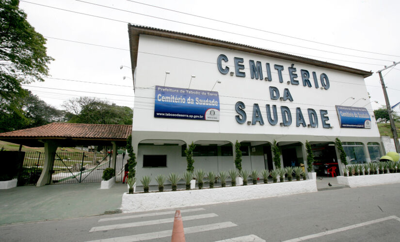 Cemitério da Saudade em Taboão da Serra.