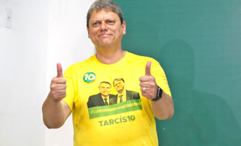 Tarcísio lançou sua candidatura após, em outubro de 2021, ter mudado seu domicílio eleitoral para SP