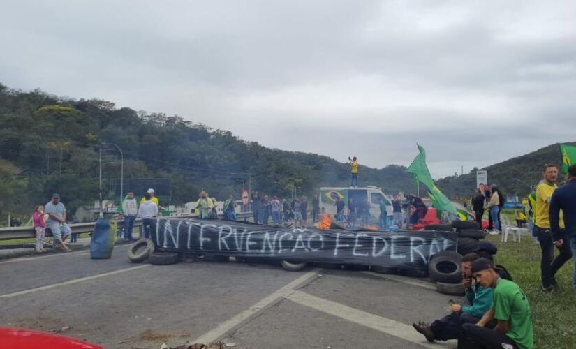 Bloqueio na BR-101, em Balneário Camboriú (arquivo)