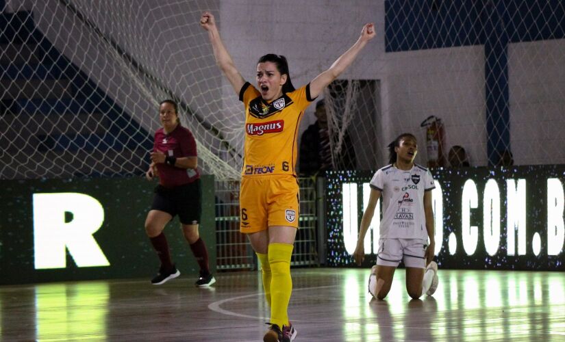 Com placar de 6 a 0, Taboão Magnus se tornou campeão da primeira etapa da Liga Nacional de Futsal Feminino