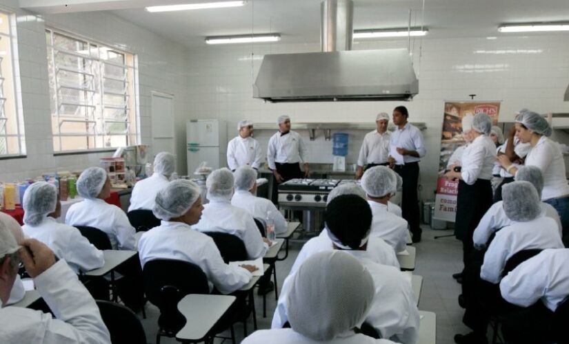 Curso de Fabricação de Panetones e Chocotones em Itapecerica da Serra.