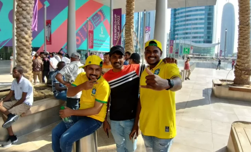 Torcedores indianos da seleção brasileira tentam ingresso para jogos da Copa 