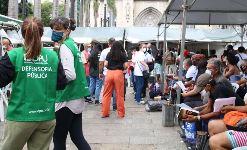 A Praça da Sé recebe a partir desta segunda-feira (21) a segunda edição do Mutirão de Atendimento à População em Situação de Rua da Cidade de São Paulo - 2ª Pop Rua Jud Sampa