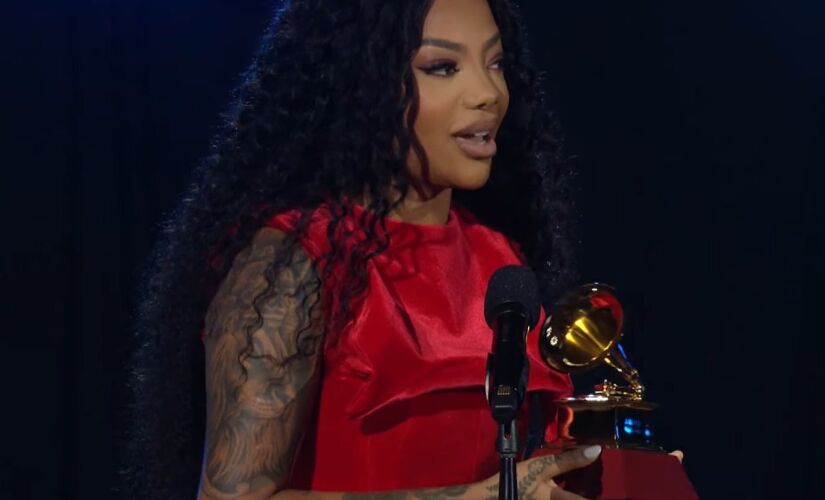 Ludmilla ganha Grammy Latino.