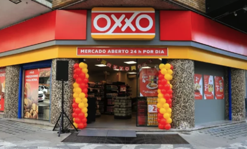 Fundada pela Femsa há 45 anos, para escoar no varejo o excedente da produção de bebidas, a rede Oxxo se tornou um fenômeno no mercado