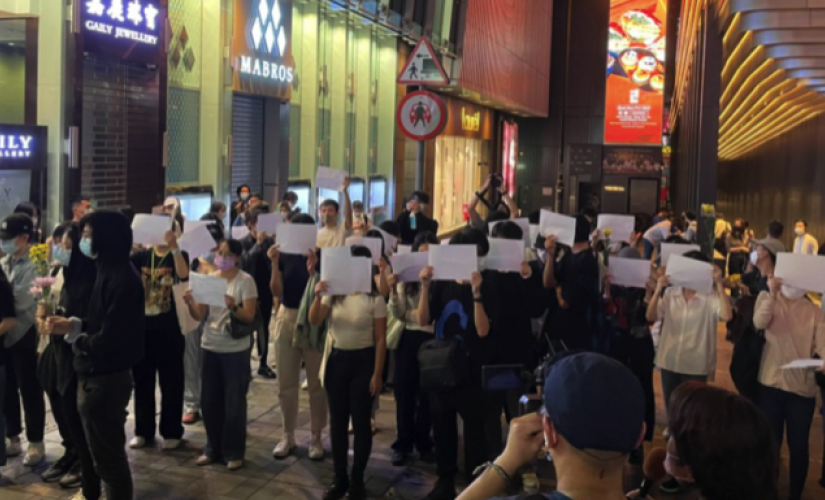 Grandes universidades da China suspenderam as aulas; na foto, protestos em Hong Kong, país vizinho