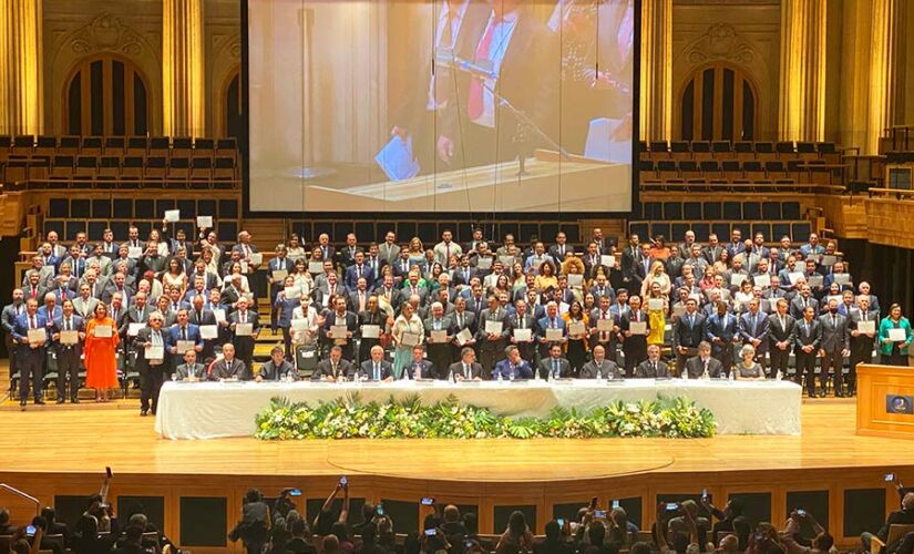 Entre as promessas dos deputados diplomados está o foco na população de periferia