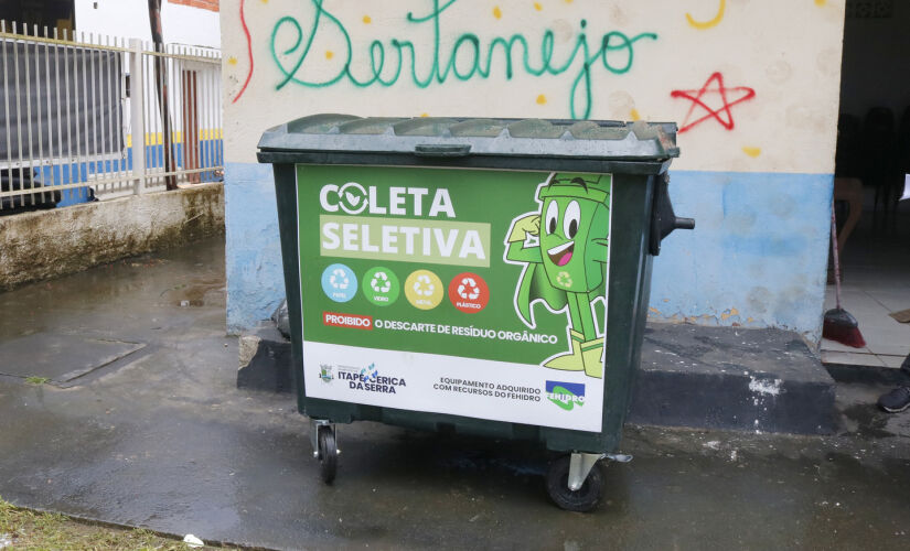  Containers para coleta de material reciclado em Itapecerica da Serra.