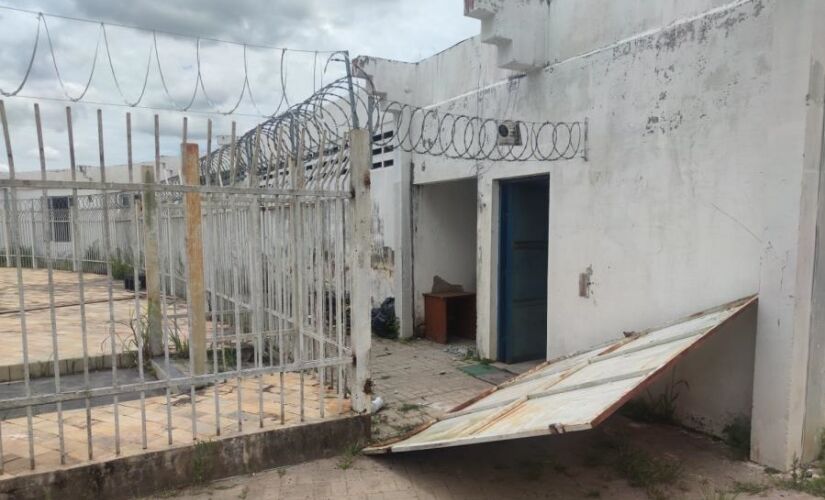 Centro Poliesportivo Antonio Baldusco sofre com ato de vandalismo em Itapecerica da Serra.