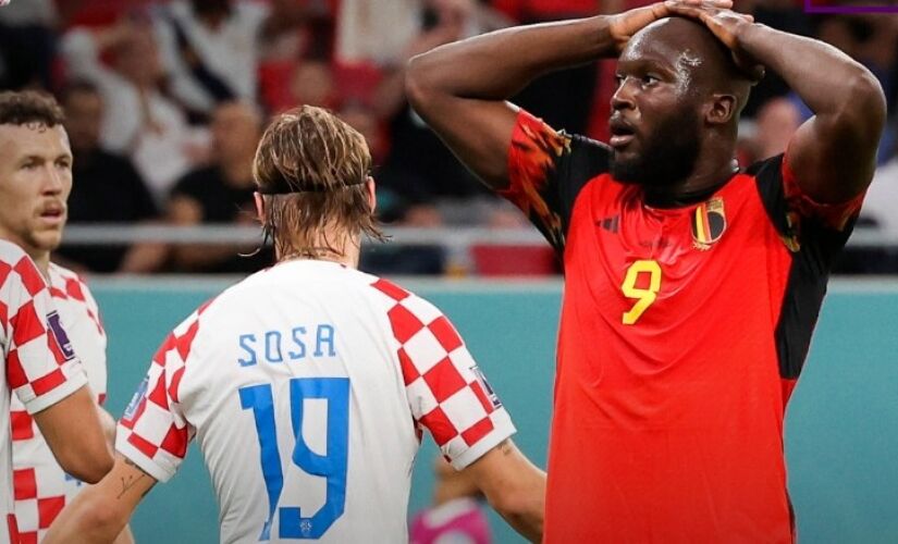 Lukaku perde três gols inacreditáveis e a Bélgica é eliminada na fase de grupos da Copa