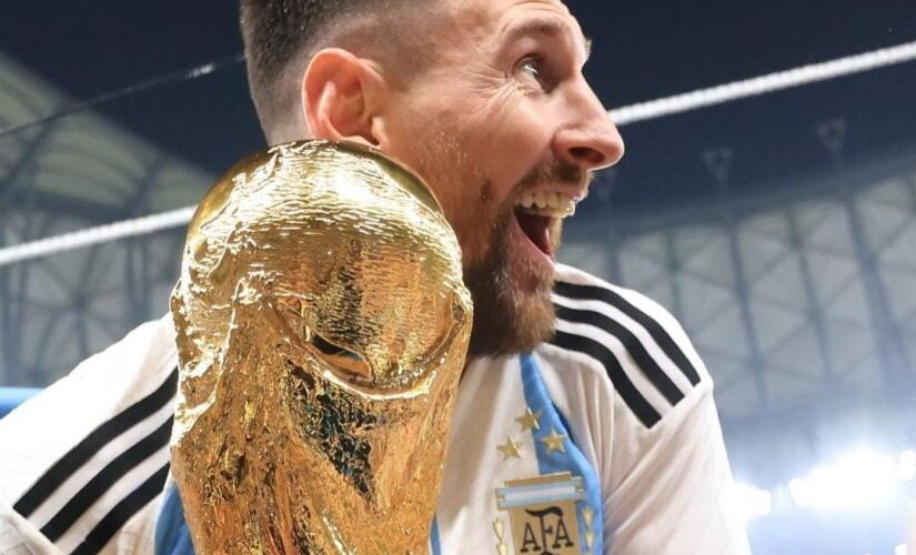 Post de Lionel Messi com a taça da Copa do Mundo faz sucesso estrondoso no Instagram