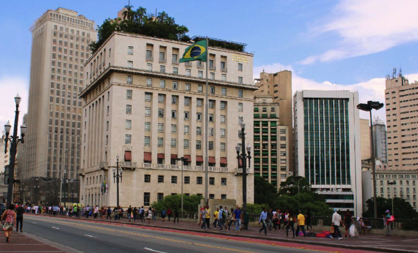 Até mídias sociais dos paulistanos serão monitoradas, de acordo com o projeto; na foto, a sede da Prefeitura de São Paulo, no viaduto do Chá