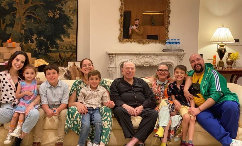 Silvio Santos comemora seu aniversário com família.