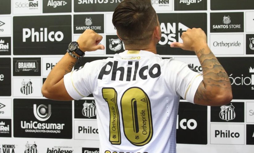 O presidente do Santos, Andrés Rueda, afirmou em entrevista ao Jornal Bandnews FM que o clube não usará a camisa 10 a partir de janeiro até a decisão do Conselho sobre a aposentadoria