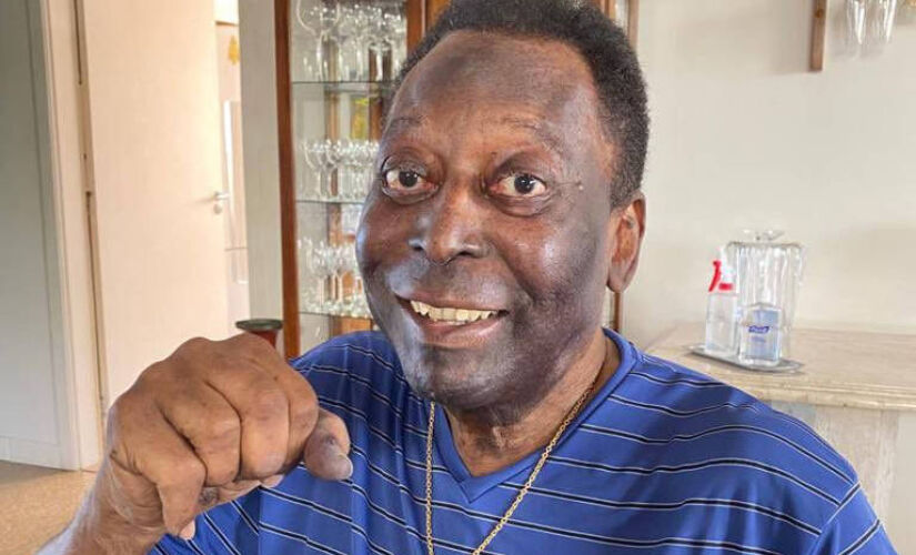 As filhas também falaram que um dos motivos da internação de Pelé foi que ele contraiu Covid-19, o que provocou a infecção pulmonar