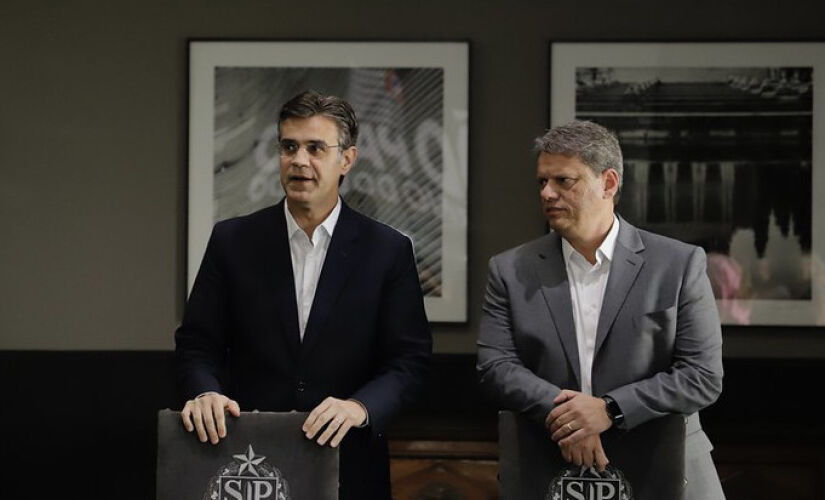 O governador de SP, Tarcísio de Freitas (Republicanos), e o prefeito de SP, Ricardo Nunes (MDB) 