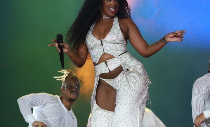 Iza canta em réveillon de Copacabana nesta noite de sábado(31) em Copacabana zona sul do Rio de Janeiro. Fotos-Vitor Pereira/AGNEWS