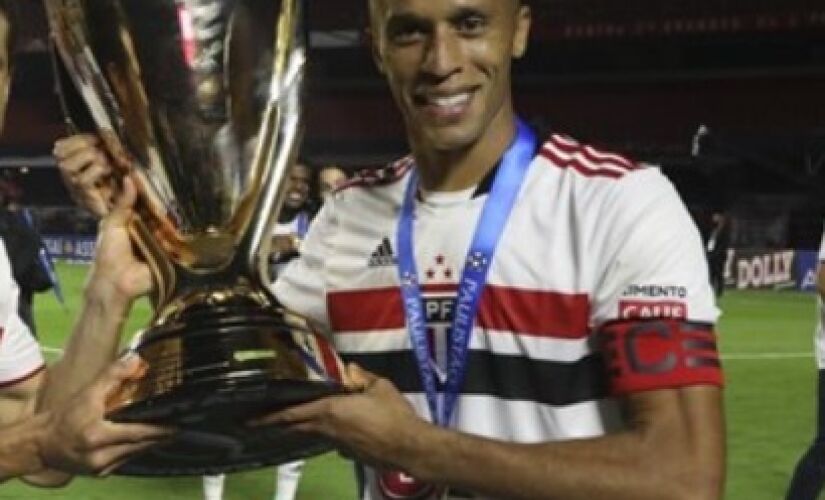 João Miranda, zagueiro e ídolo do São Paulo, anunciou aposentadoria dos gramados