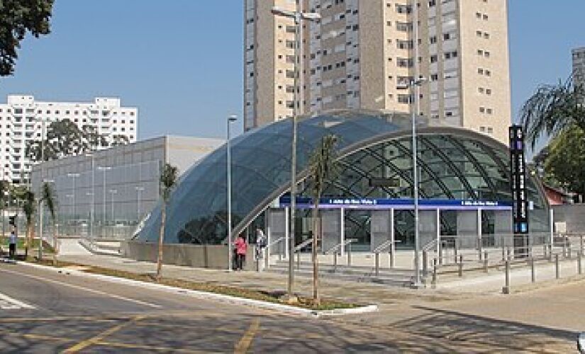 Estação de mterô no bairro Alto da Boa Vista