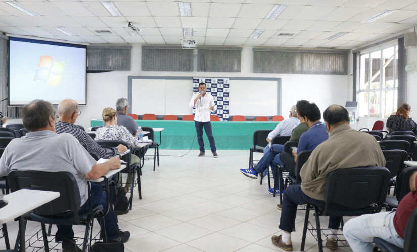 Reunião do Conselho em Itapecerica da Serra