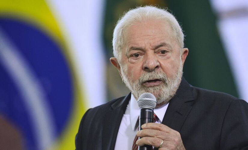 A desconfiança levou Lula a editar uma medida tirando a segurança presidencial do GSI.