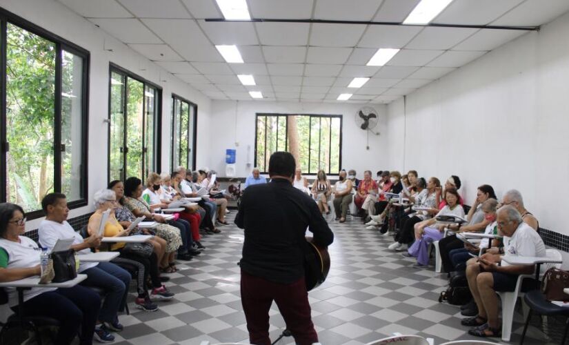 Reunião do  Conselho Municipal dos Direitos do Idoso em Itapecerica da Serra.