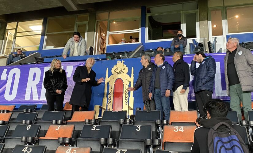 Homenagem do Pachuca ao Rei Pelé