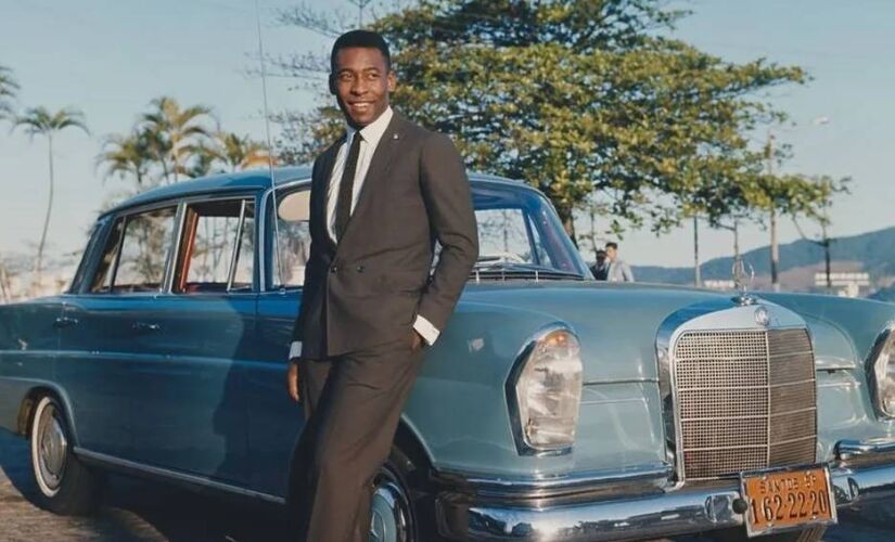 Pelé e sua famosa Mercedes