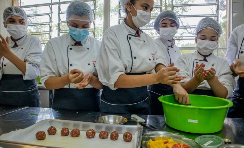 Inscrições para cursos profissionalizantes gratuitos em Taboão da Serra através da Fábrica de Talentos vai de 06 a 10/02