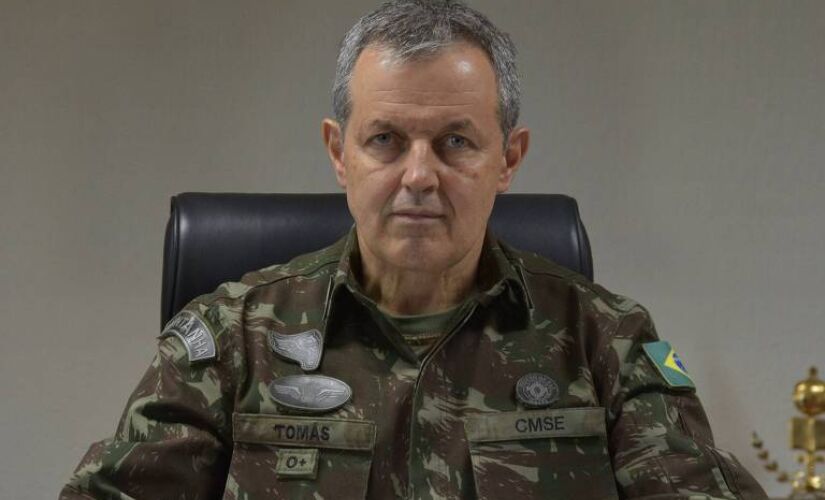 O comandante do Exército, general Tomás Paiva