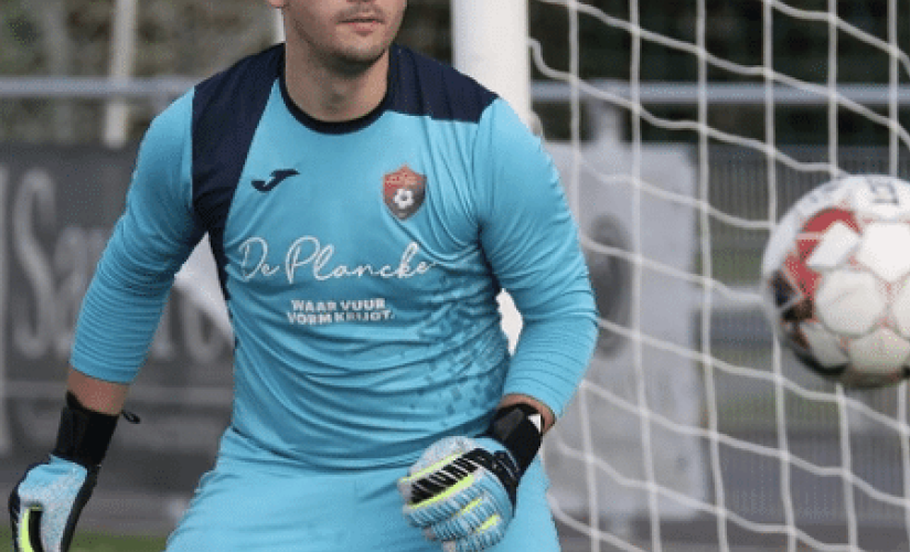 O goleiro Arne Espeel, 25, morreu após defesa