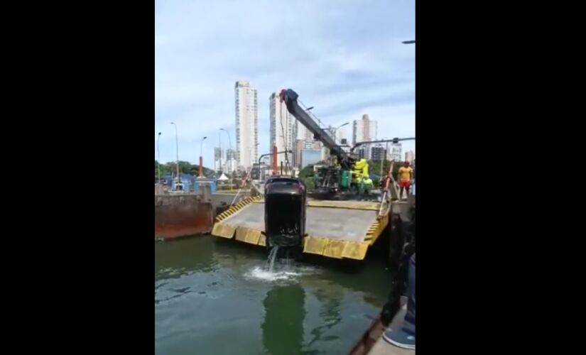 Márcio França utilizou suas redes sociais para postar vídeo de carro sendo resgatado