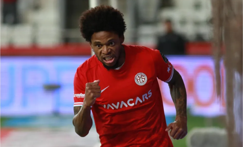 O atacante tem chegada prevista para sexta-feira em Porto Alegre, após rescindir com o Antalyaspor, da Turquia