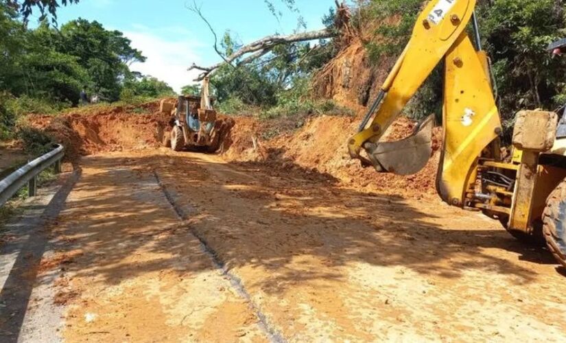 A Rodovia Rio-Santos sofreu com efeitos da chuva ao longo de três dias