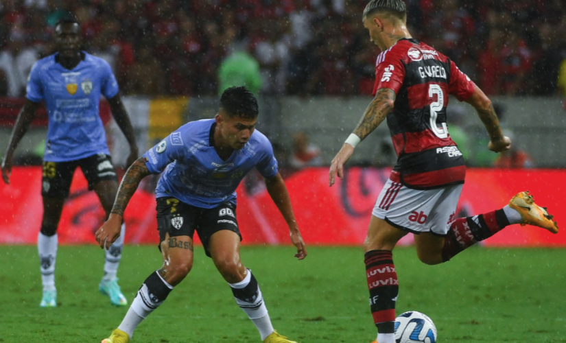 O time brasileiro pressionou o Del Valle principalmente pelos lados no 1° tempo, mas parou na trave duas vezes e se enervou com as decisões do árbitro Andrés Matonte.