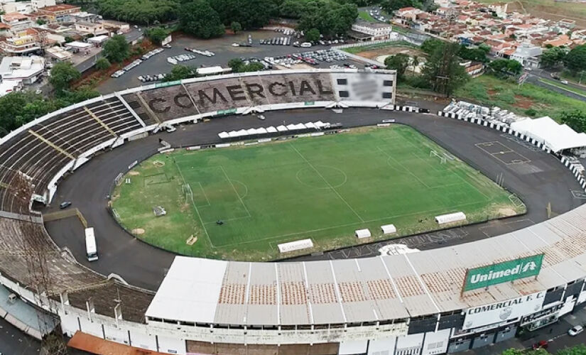 Principal destaque entre os bens é uma gleba de terras onde está situado o Estádio de Futebol Dr. Francisco de Palma Travassos, em Ribeirão Preto