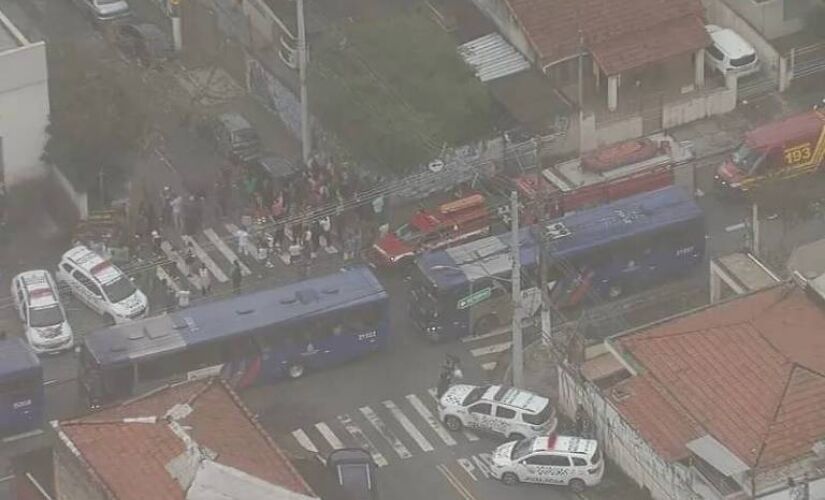 A agressão aconteceu na escola estadual Thomazia Montoro, na rua Adolfo Melo Júnior, na zona oeste.