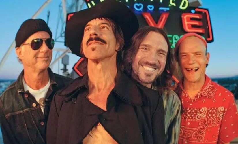 Red Hot Chili Peppers vem para o Brasil 