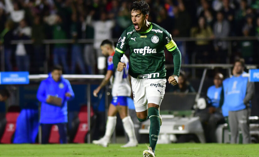 Palmeiras vira sobre o Cerro
